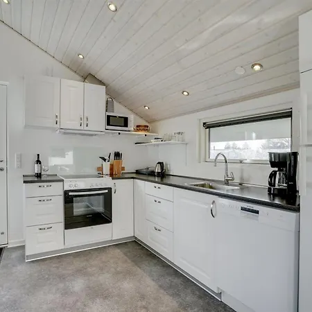 Ingward - 300m To The Fjord By Interhome *