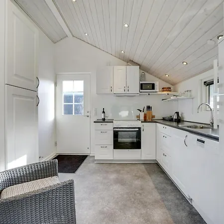 Ingward - 300m To The Fjord By Interhome *